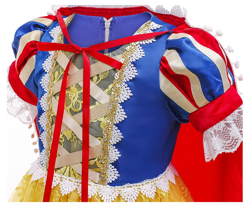 Snow White Princess Cosplay Costume with accessories