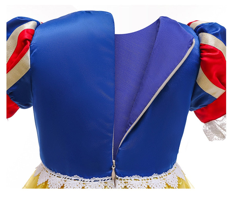 Snow White Princess Cosplay Costume with accessories